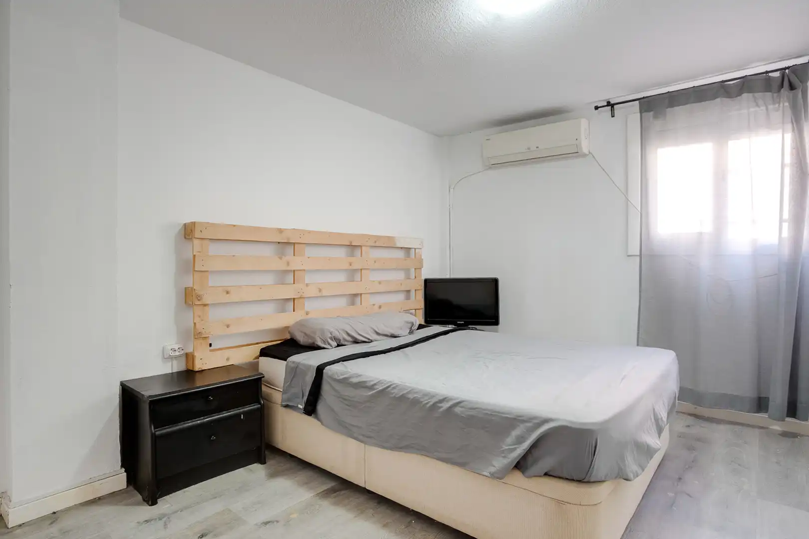 Habitación de Planta baja en venta en L'Hospitalet de Llobregat con Horno