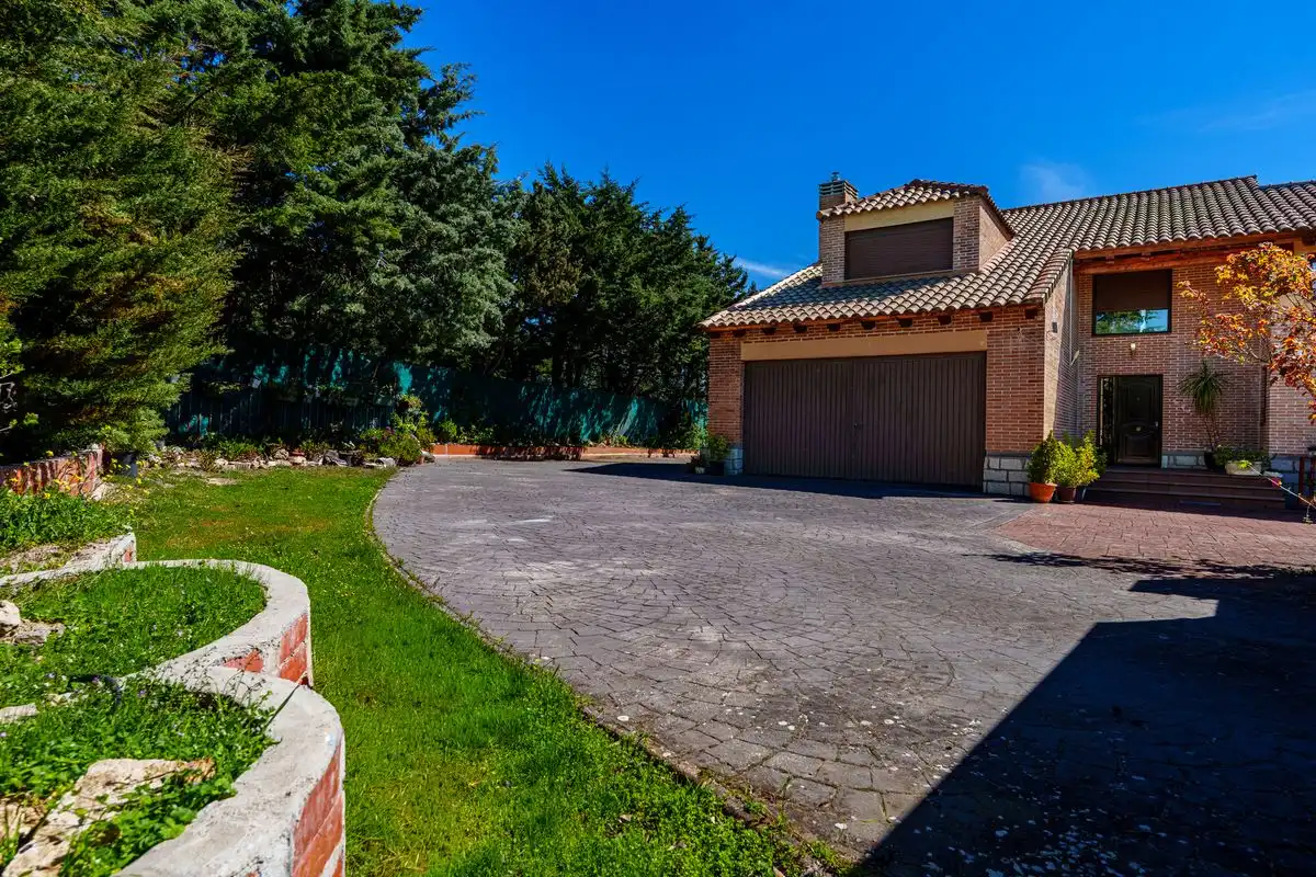 Chalet con terraza en venta en Pino Alto - Navarredonda, imagen 50