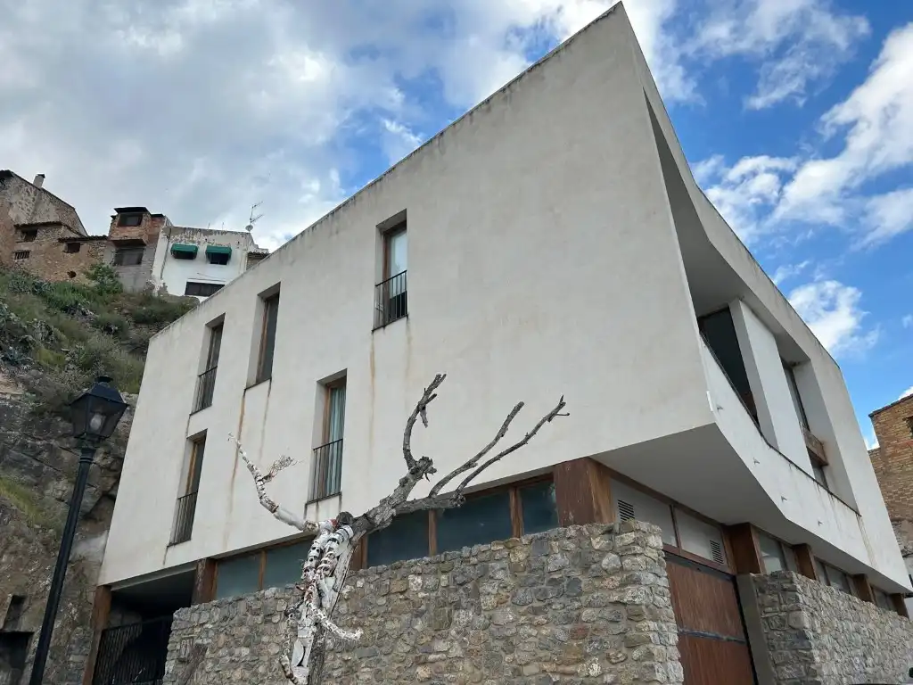 Vista exterior de Local en venta en Jérica