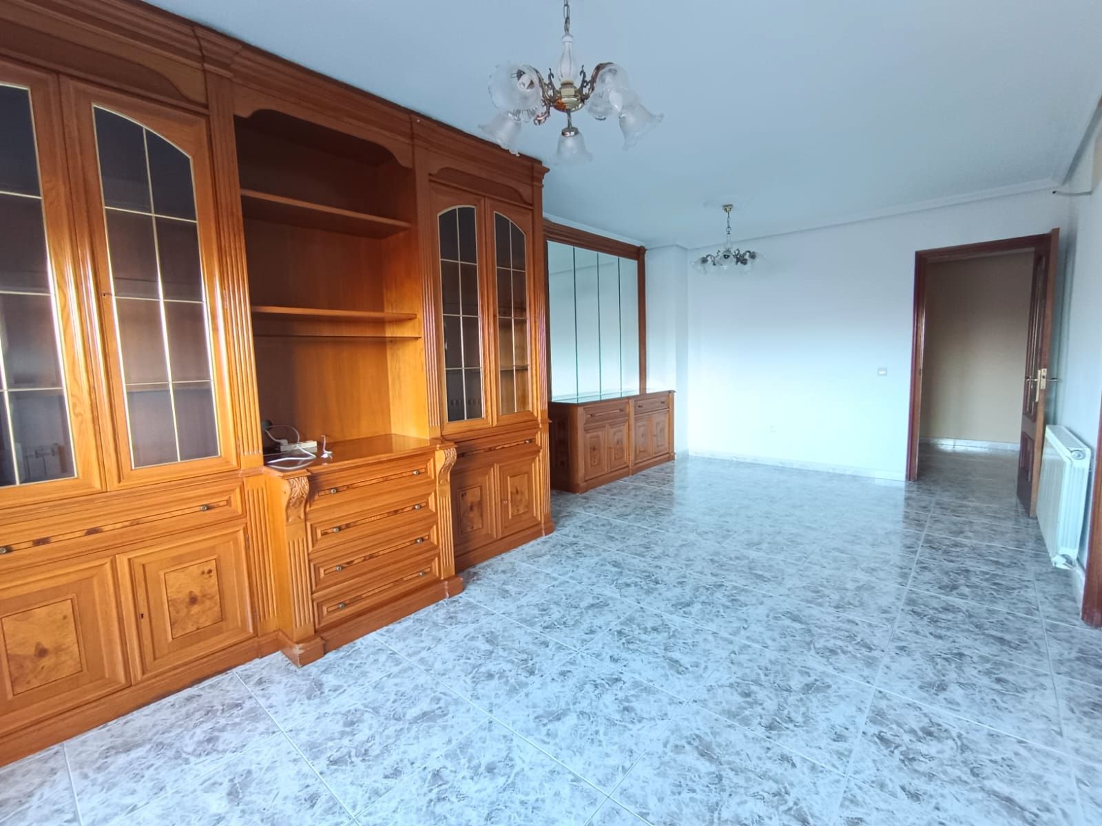 Sala d'estar de Pis en venda en Parla amb Calefacció