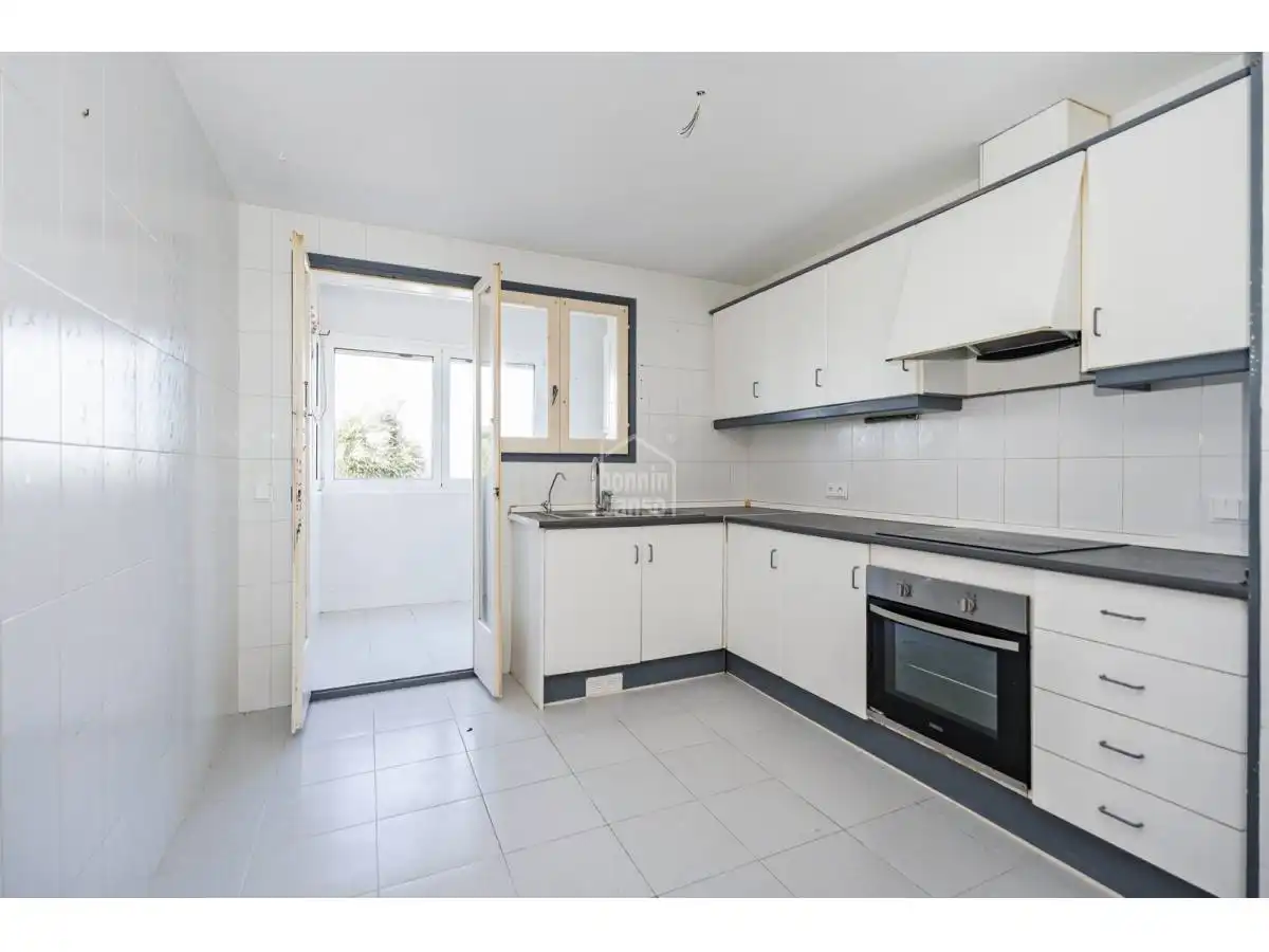 Cuina de Apartament en venda en Es Castell amb Terrassa