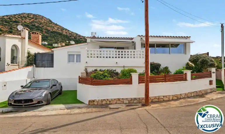 Vista exterior de Casa o chalet en venta en Roses con Aire acondicionado, Calefacción y Piscina