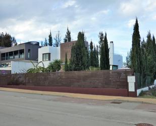 Vista exterior de Casa o xalet en venda en Jerez de la Frontera amb Aire condicionat, Jardí privat i Terrassa
