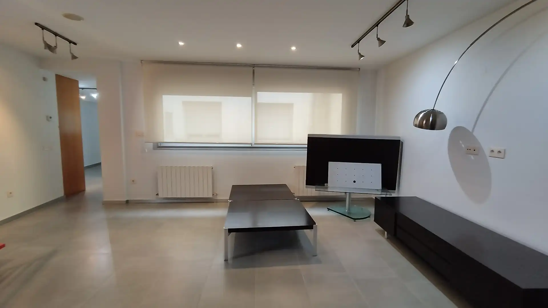 Sala d'estar de Pis en venda en Huesca amb Aire condicionat, Terrassa i Moblat