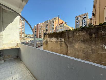 Vista exterior de Pis en venda en  Barcelona Capital amb Balcó