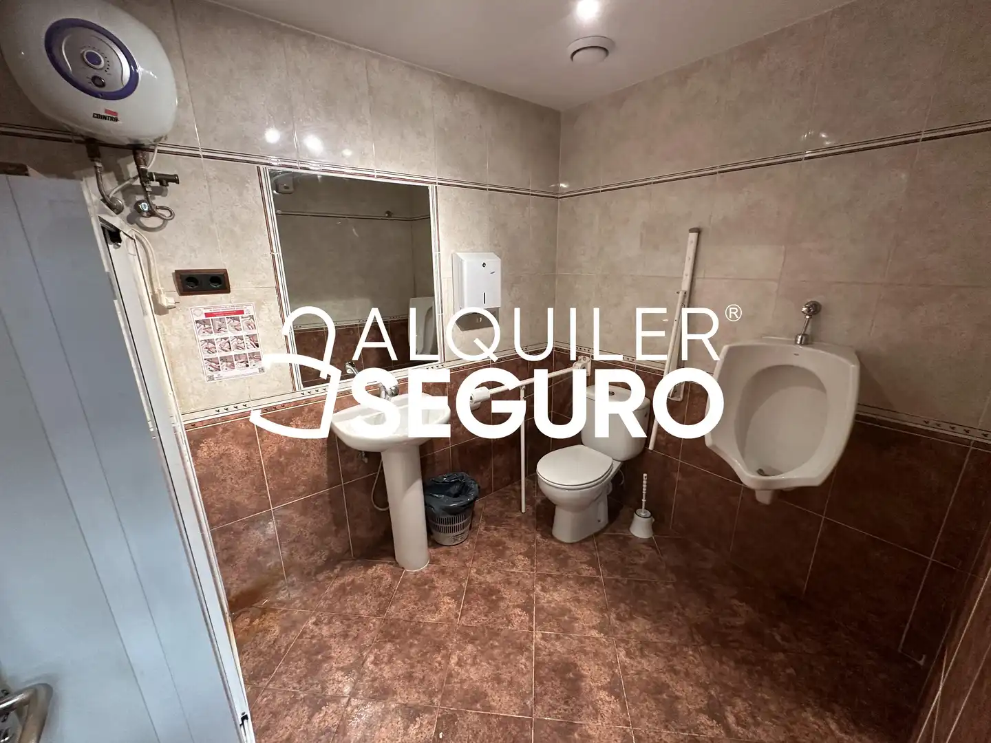Bany de Local de lloguer en Getafe