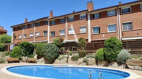 Foto 2 von Einfamilien-Reihenhaus zum Verkauf in Calle Josep Vicenç Foix, 15, Coll Favà, Sant Cugat del Vallès