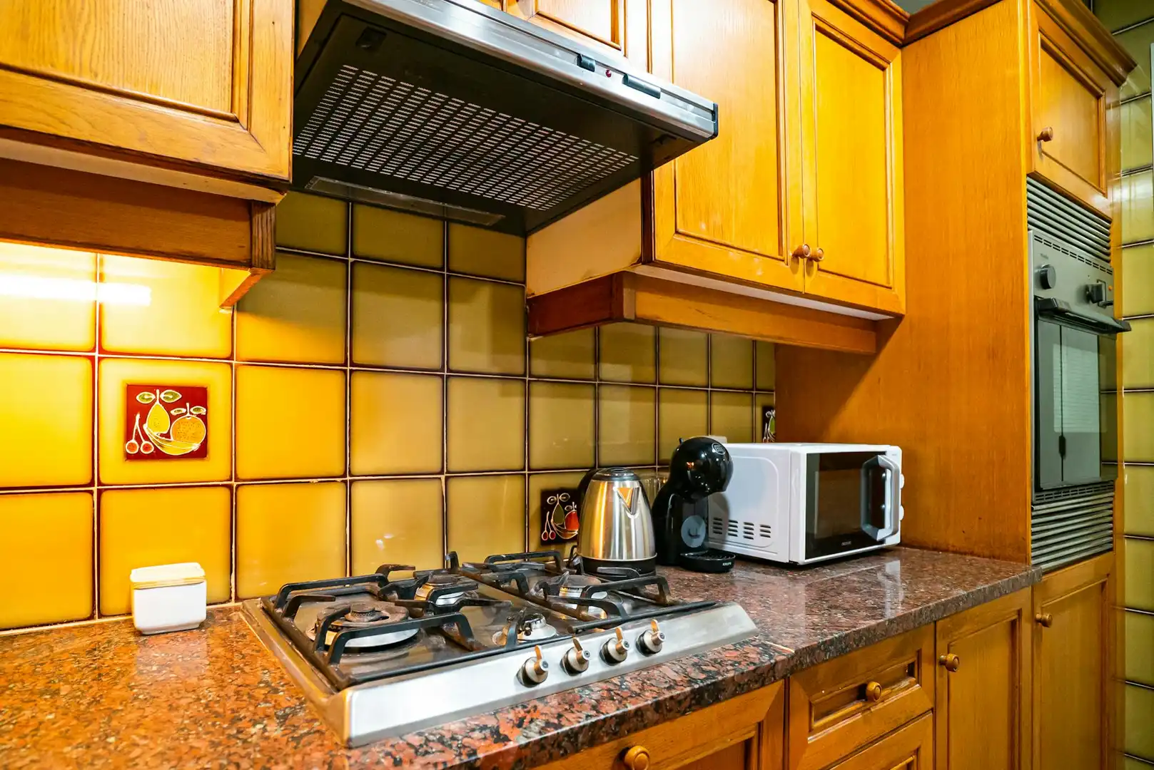 Kitchen of Flat for share in L'Hospitalet de Llobregat  with Washing machine