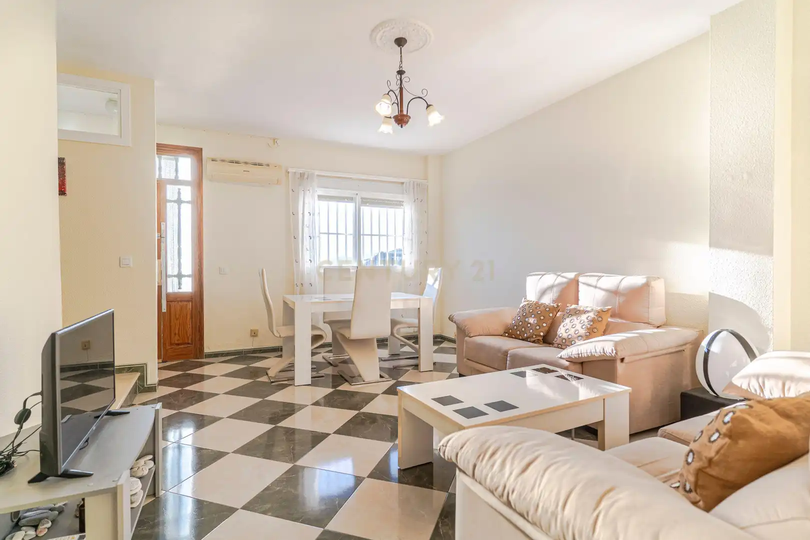 Sala d'estar de Casa o xalet en venda en Albuñol
