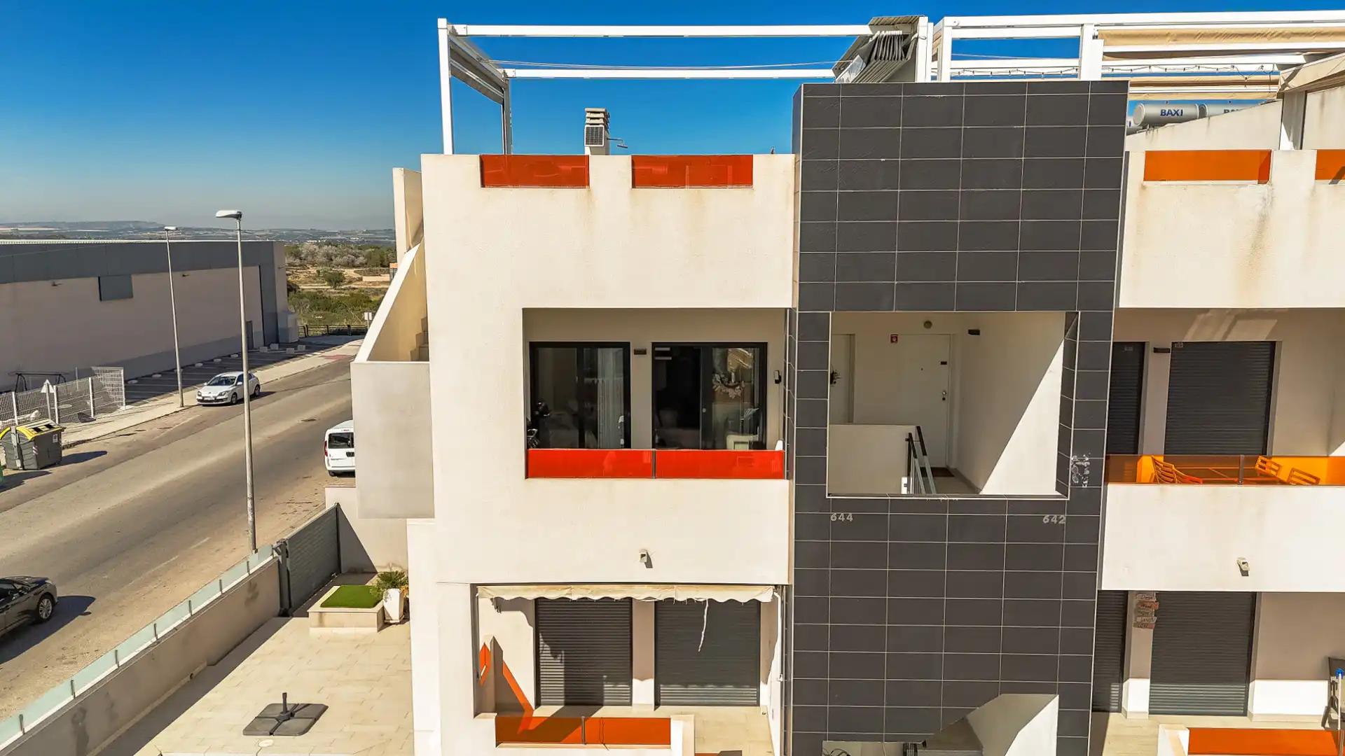 Bungalow con piscina en venta en Orihuela Costa, imagen 3