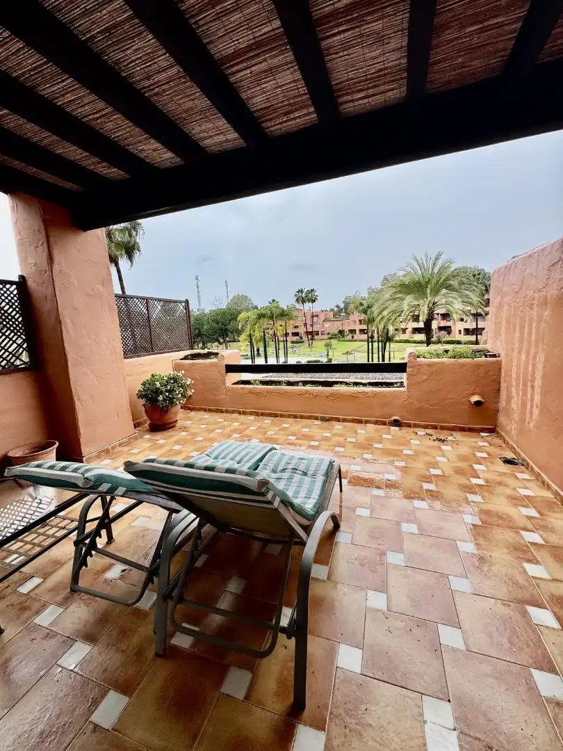 Terrassa de Àtic en venda en Estepona amb Aire condicionat, Traster i Moblat