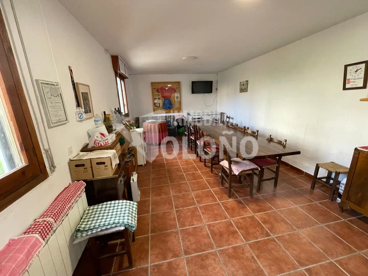 Houses for sale in Cihuri  with Heating, Private garden and Storage room