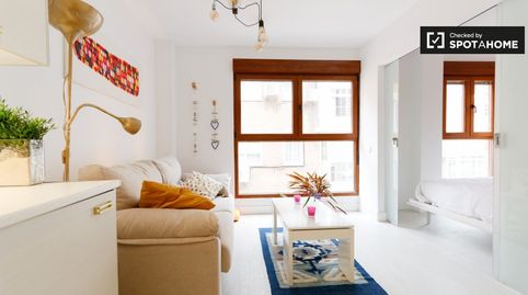 Apartamento de 1 dormitorio en alquiler en Valdeacederas, Madrid, imatge 2
