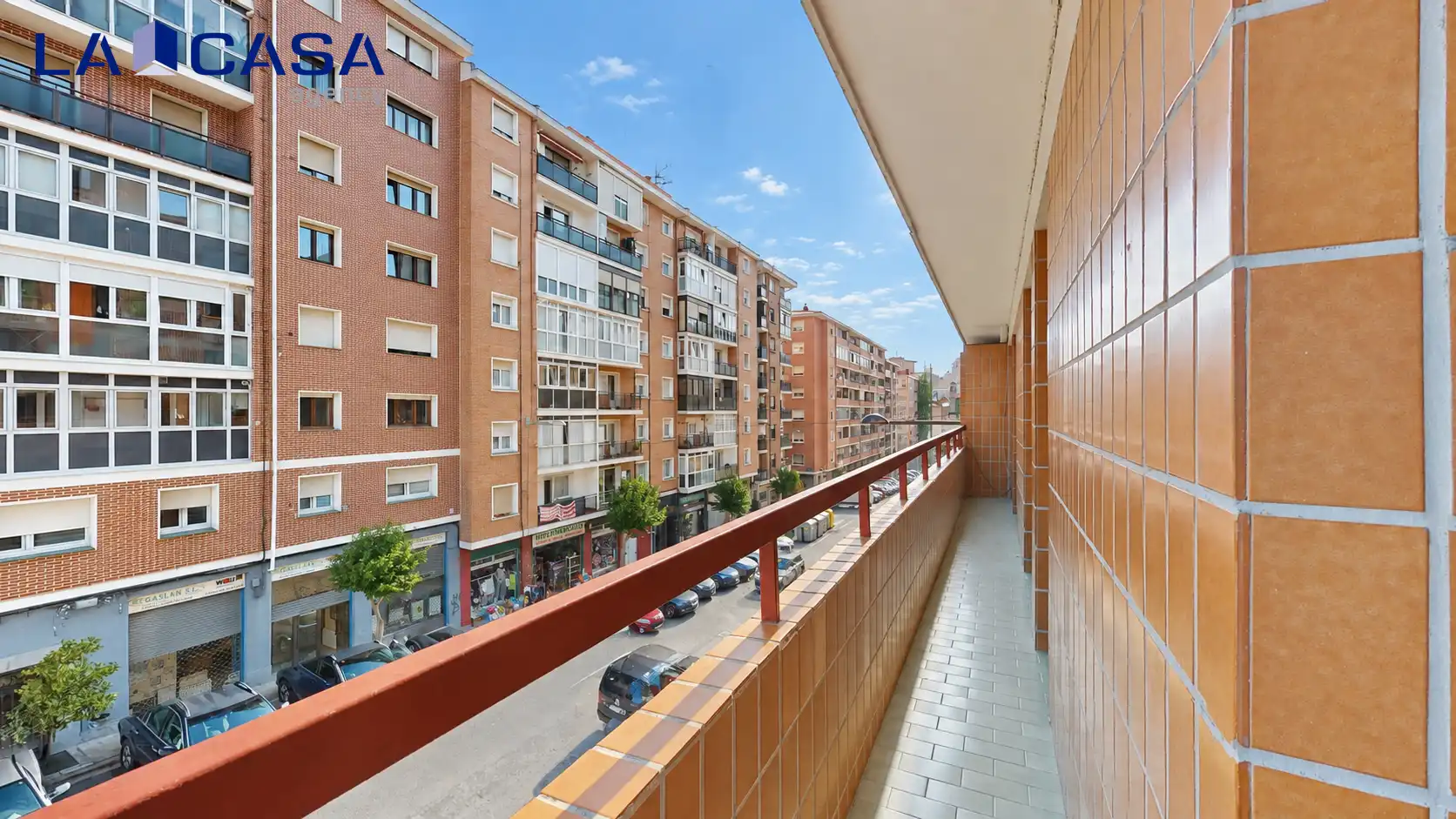 Vista exterior de Piso en venta en Erandio con Calefacción y Balcón