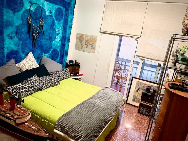 Dormitori de Pis en venda en Olesa de Montserrat amb Moblat, Forn i Rentadora