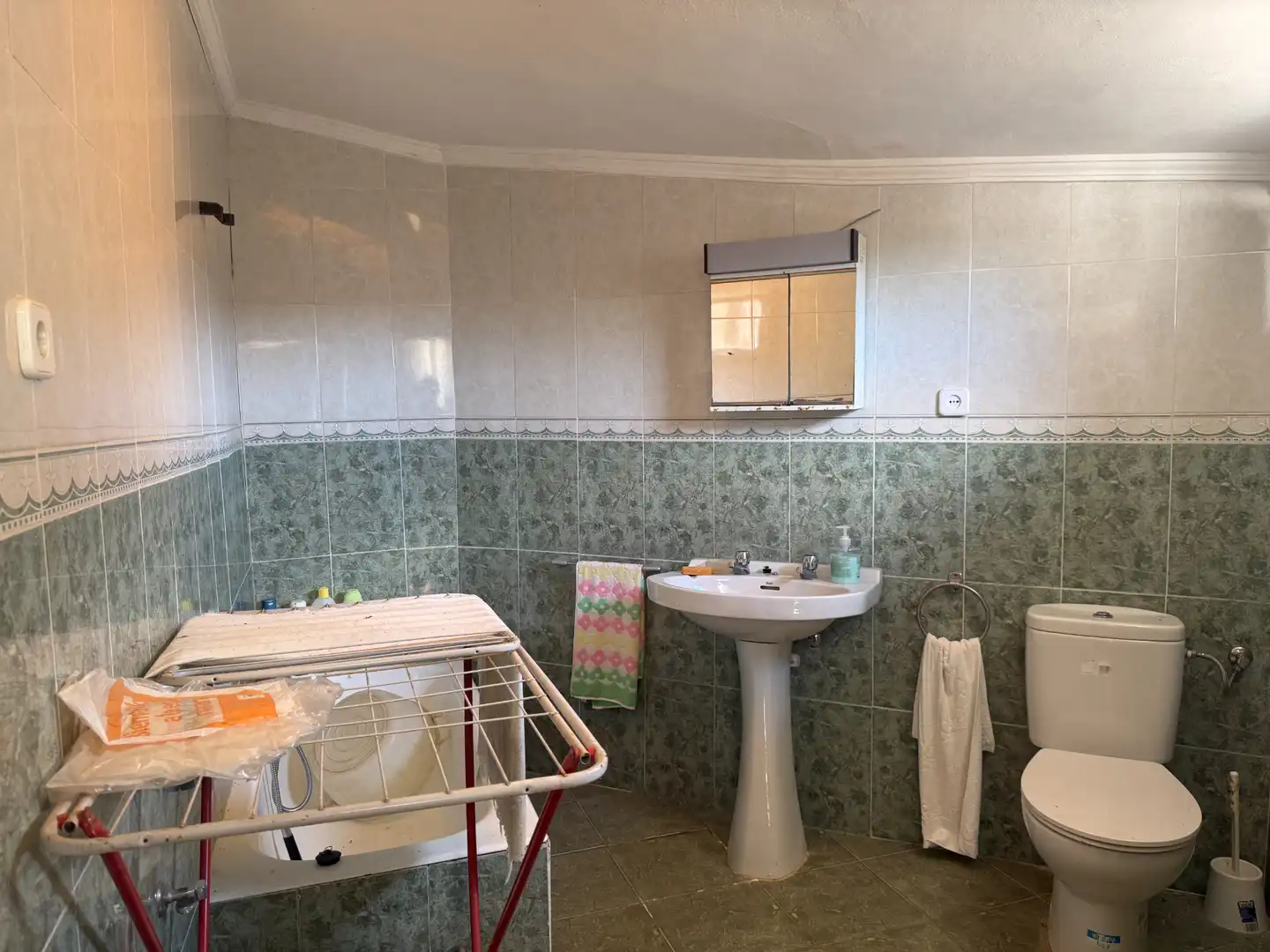 Bany de Casa o xalet en venda en Cervatos de la Cueza amb Traster i Moblat