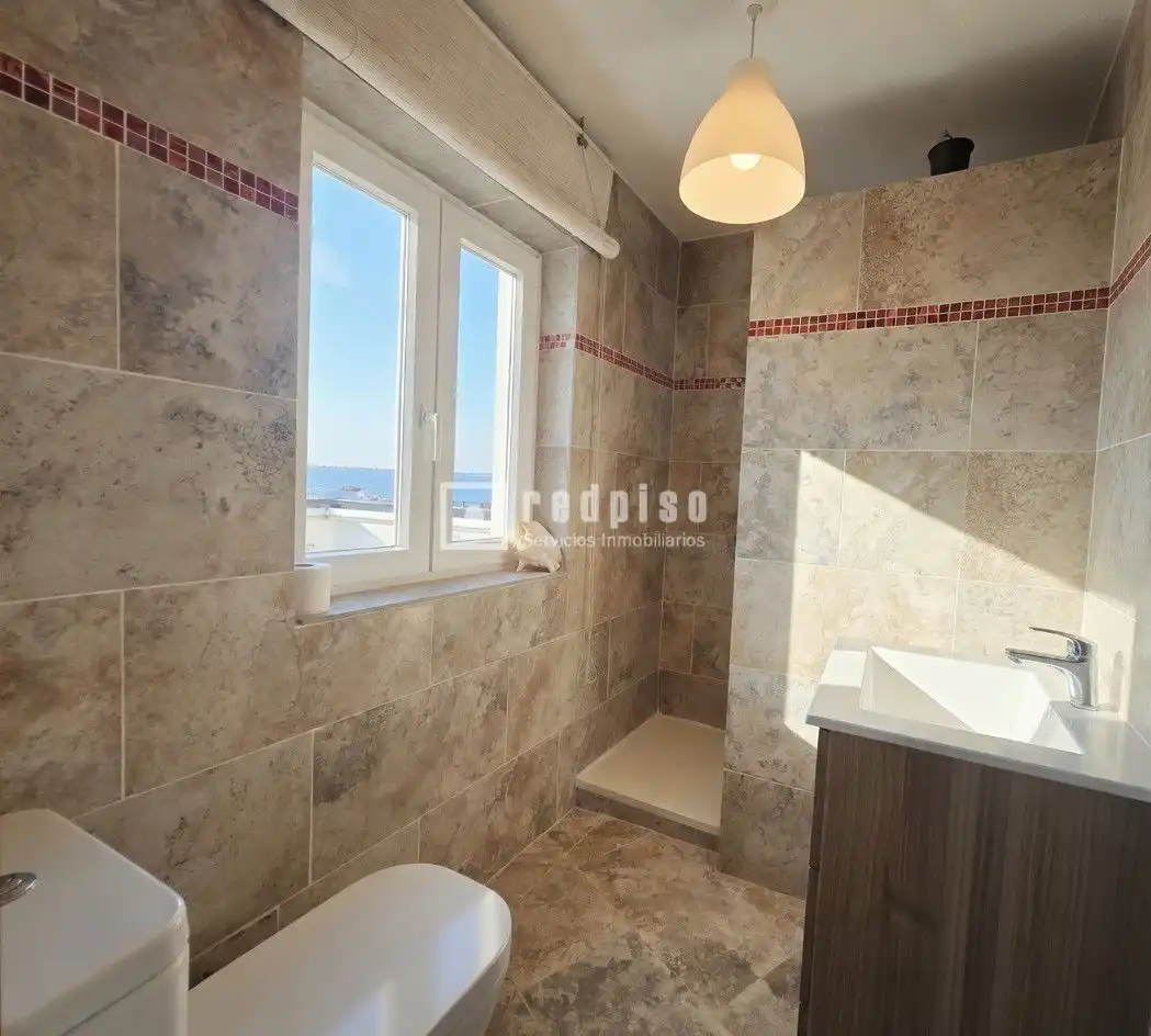 Baño de Ático en venta en Alcorcón con Aire acondicionado, Calefacción y Terraza
