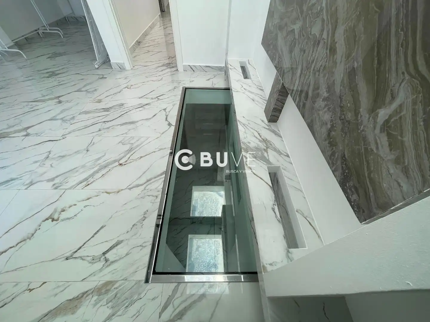Houses for sale in Sevilla  with Air Conditioner, Terrace and Swimming Pool