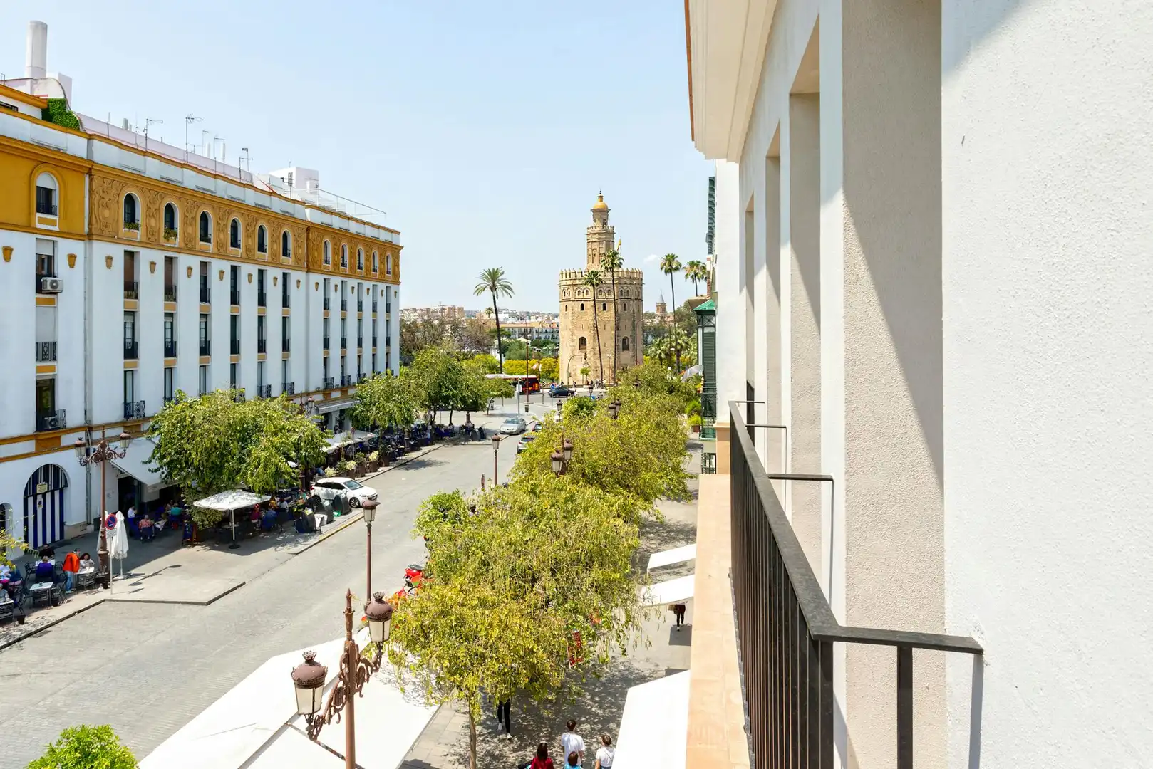 Exterior view of Flat for rent in Sevilla  with Air Conditioner, Heating and Washing machine