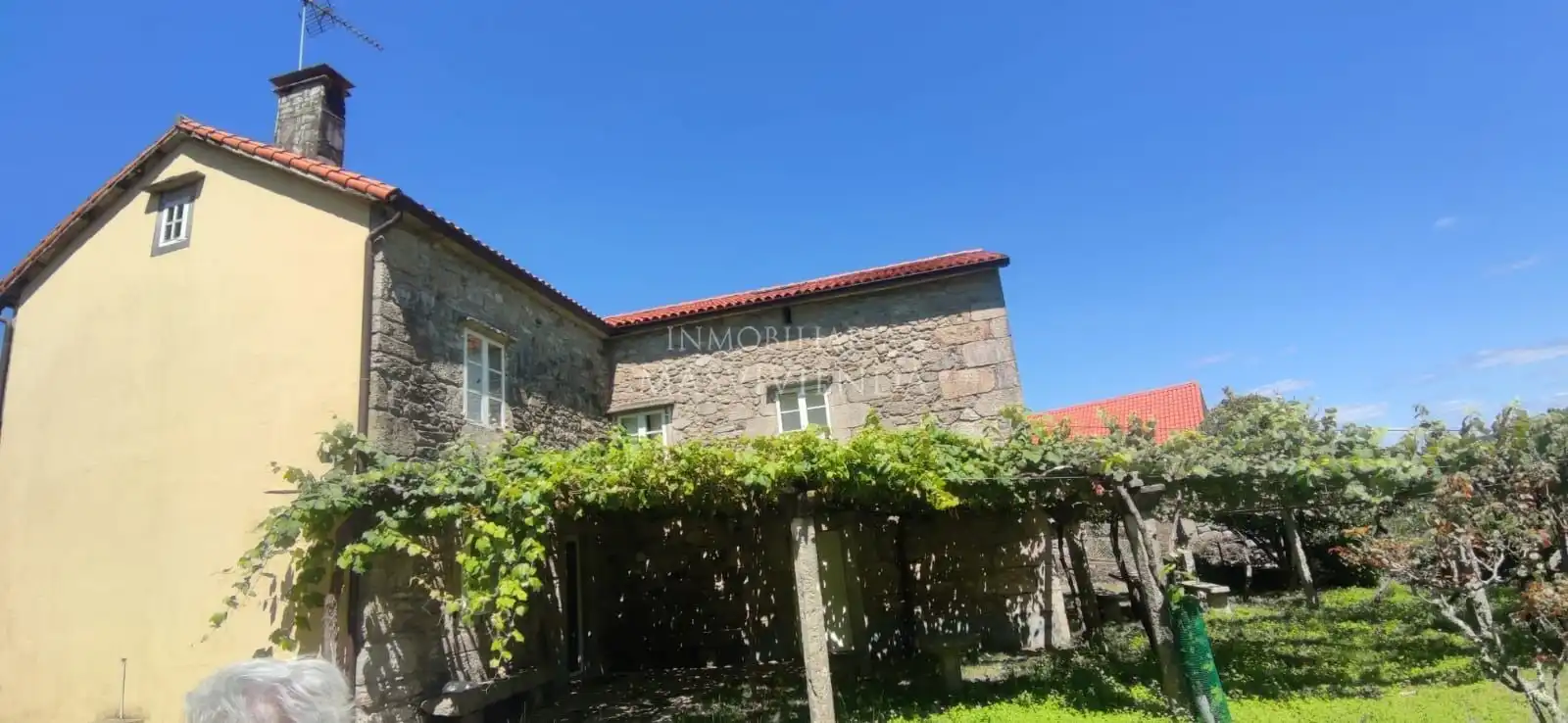Vista exterior de Casa o xalet en venda en Moraña amb Calefacció i Jardí privat