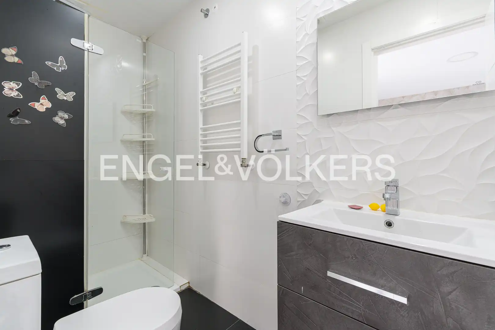Baño de Casa o chalet de alquiler en La Moraleja con Aire acondicionado, Calefacción y Jardín privado
