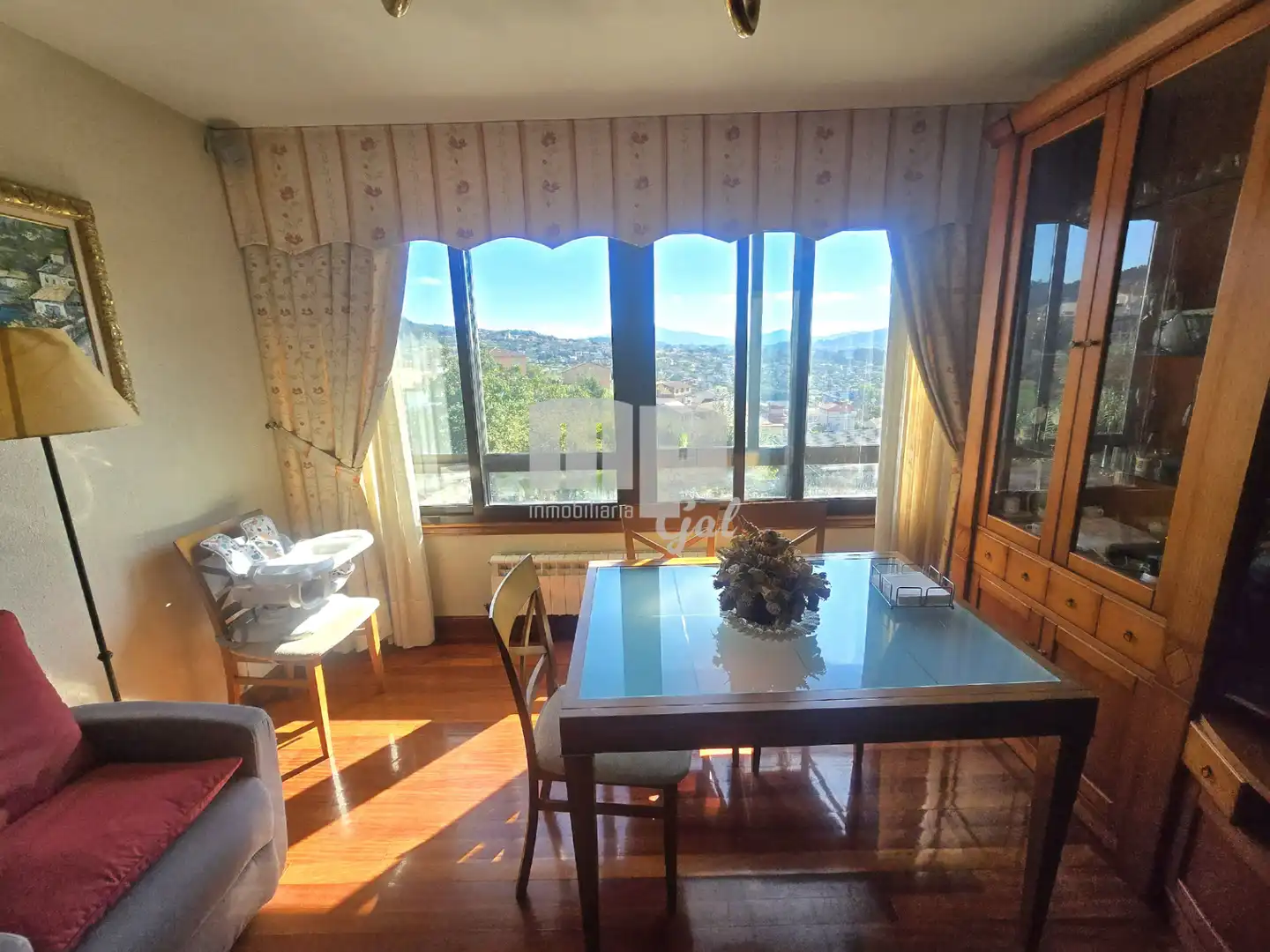 Comedor de Casa o chalet en venta en Vigo  con Calefacción, Jardín privado y Terraza