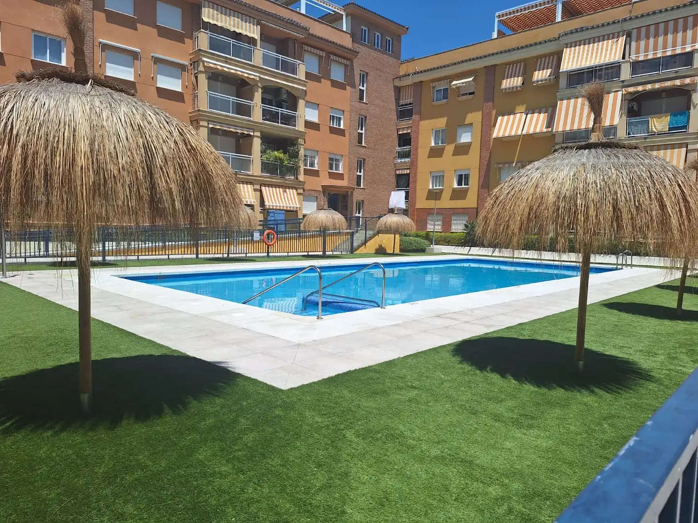 Schwimmbecken von Wohnung zur Miete in Torrox mit Terrasse, Abstellraum und Möbliert