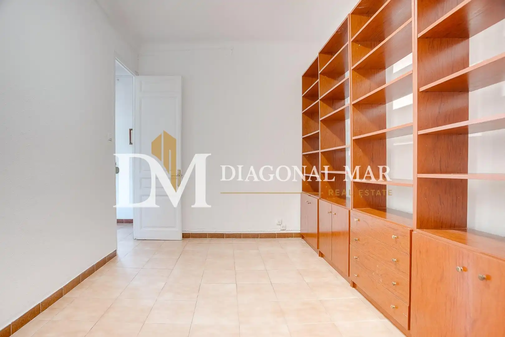 Habitación de Piso en venta en Barcelona con Aire acondicionado y Alarma
