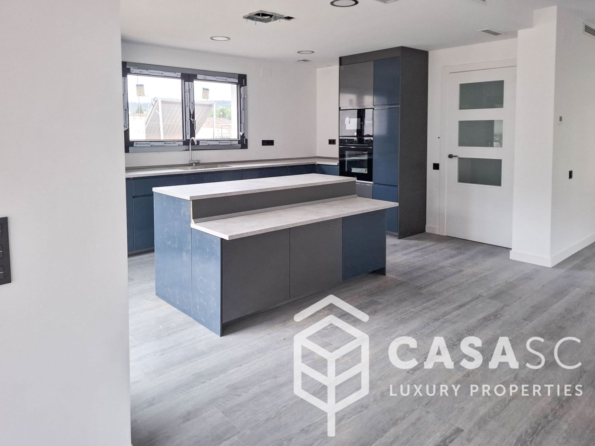 Kitchen of House or chalet for sale in Cerdanyola del Vallès  with Heating, Private garden and Swimming Pool