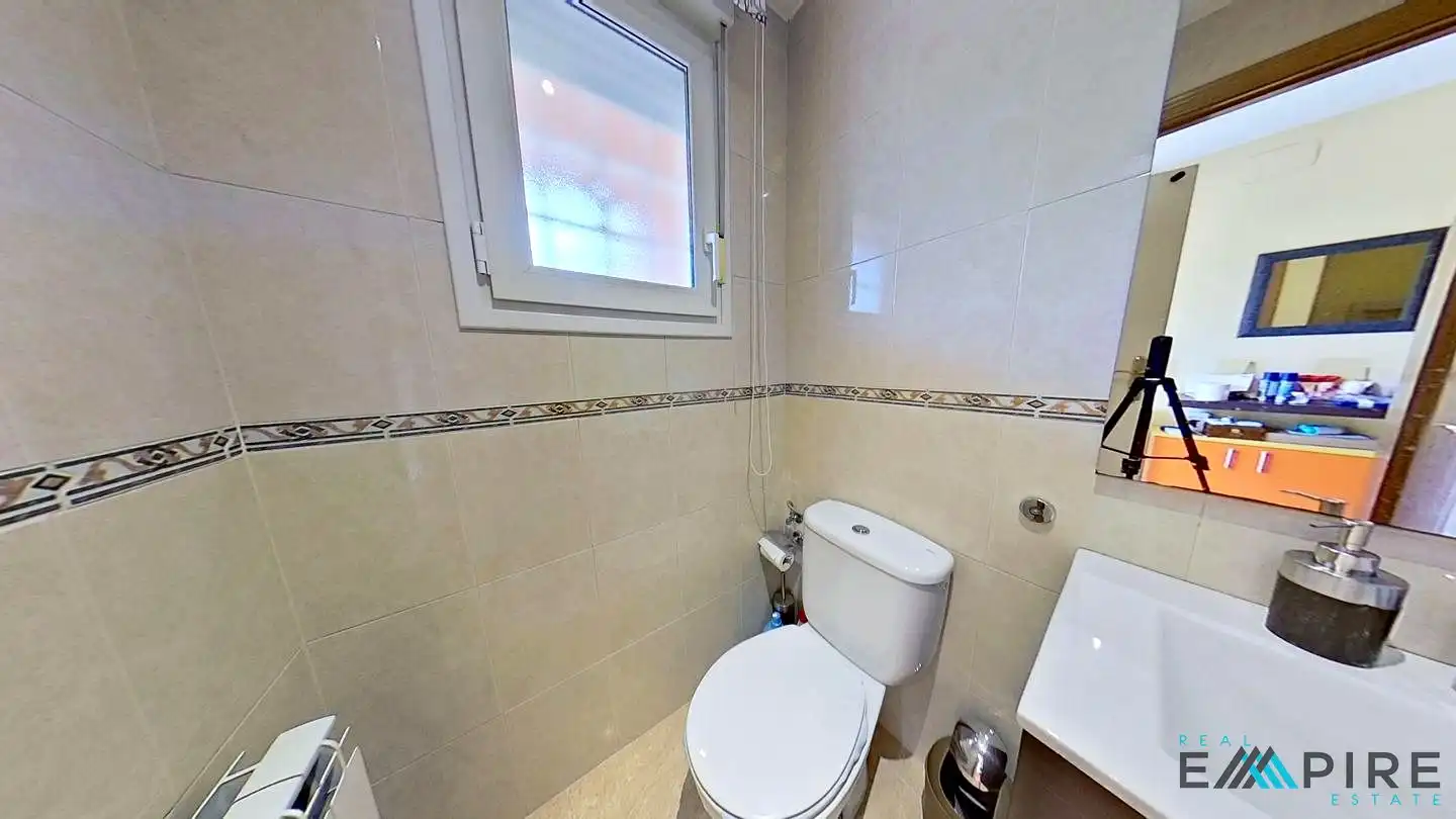 Baño de Casa adosada en venta en Valdemoro con Aire acondicionado, Calefacción y Amueblado