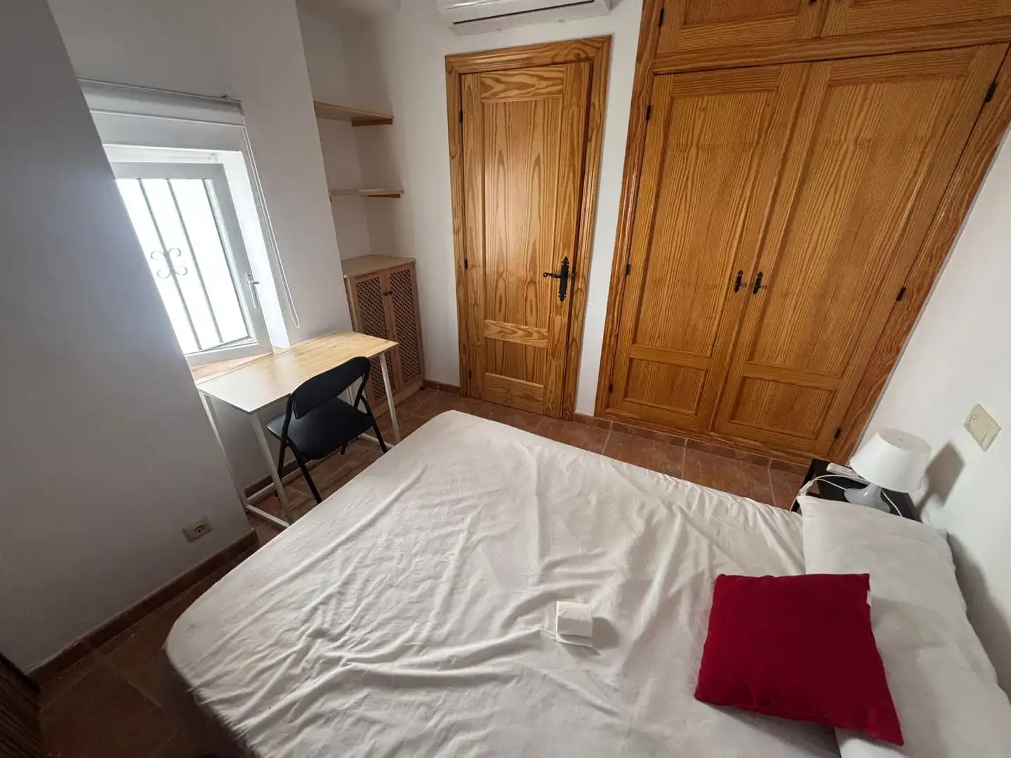 Bedroom of Flat for rent in Jaén  with Air Conditioner, Heating and Terrace