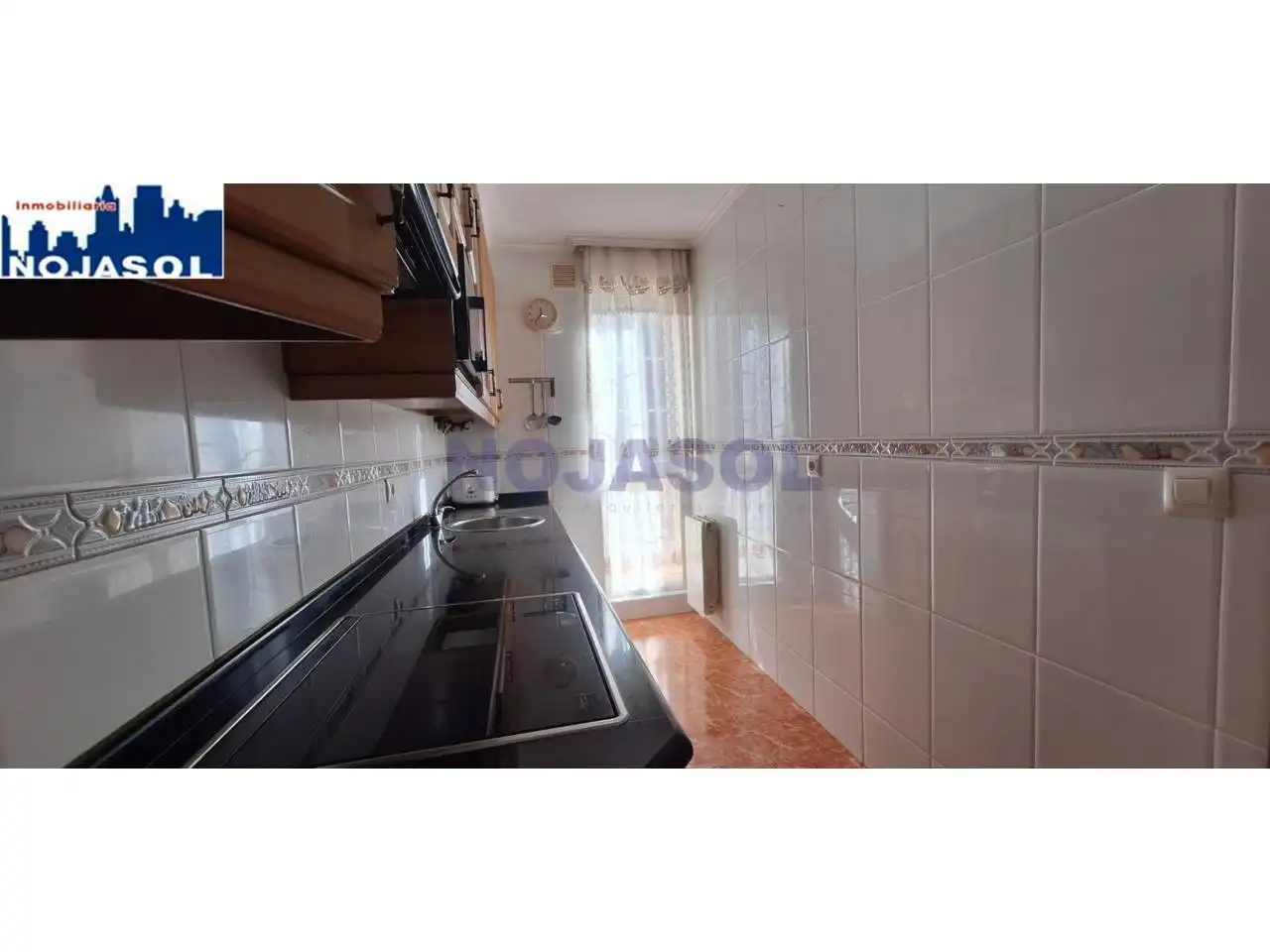 Cuina de Apartament de lloguer en Noja amb Calefacció, Terrassa i Moblat