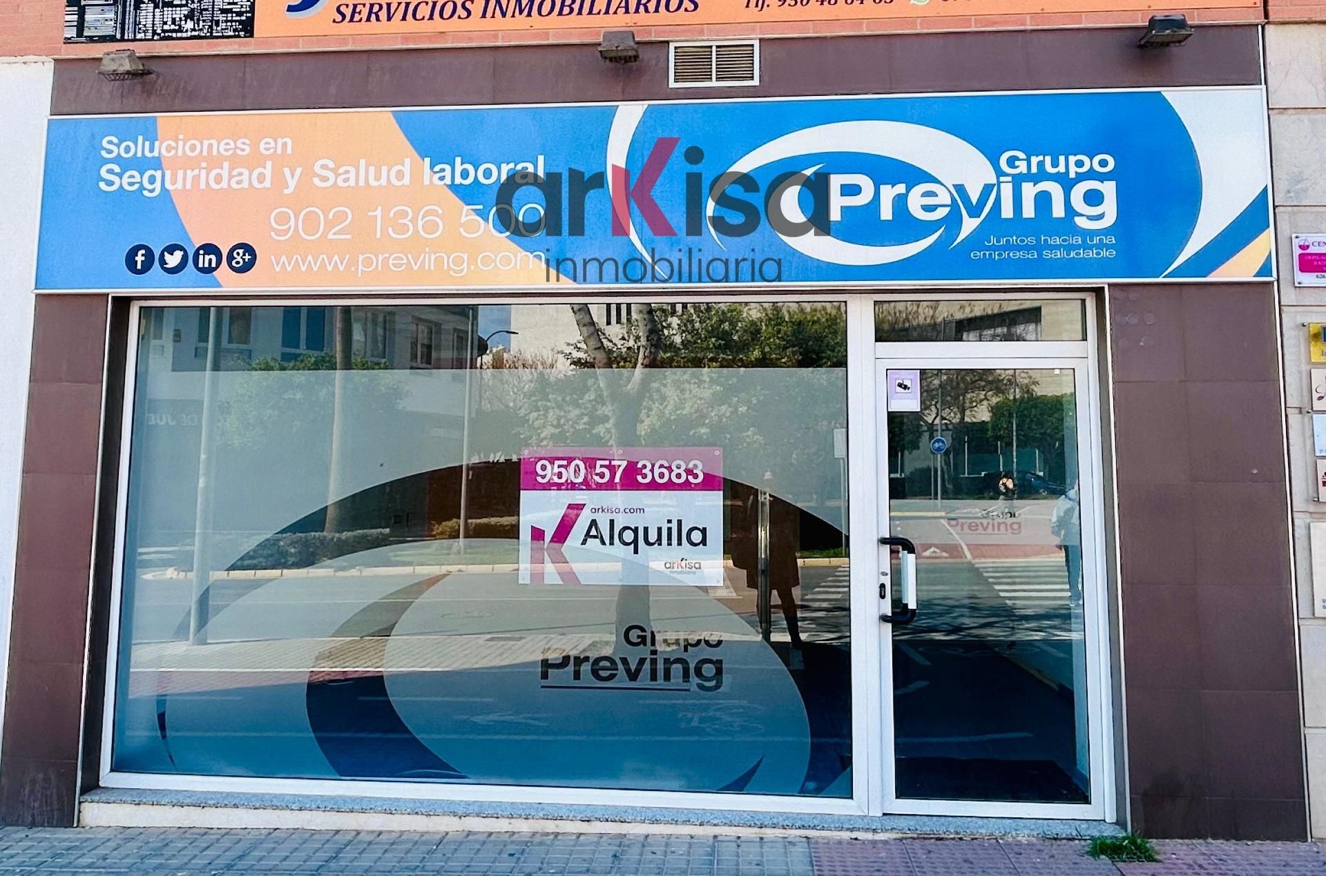 Aparcament de Local de lloguer en El Ejido amb Aire condicionat