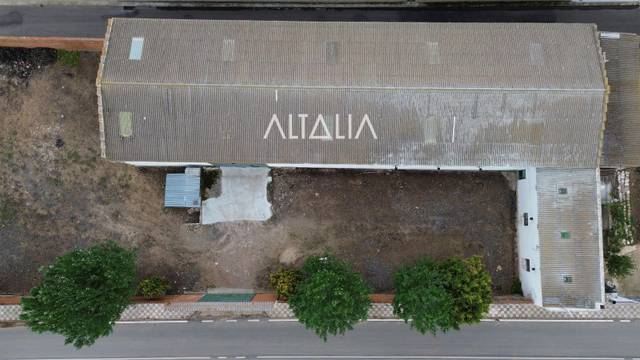 Nave industrial en Venta en Cahorzo en Hontanaya