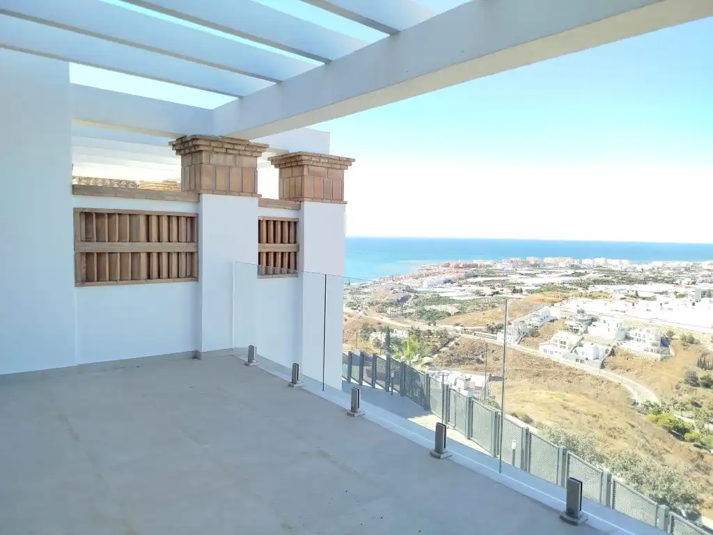 Reihenhaus mit Pool zum Verkauf in Urbanizacion Peñoncillo El, imagen 2