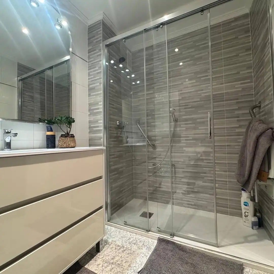 Baño de Piso en venta en Irura con Calefacción y Amueblado
