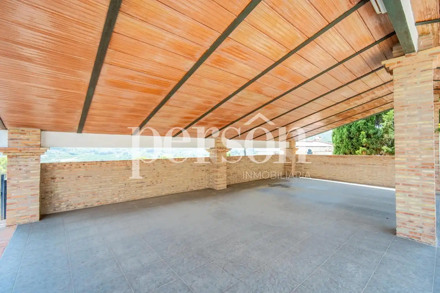 Terrassa de Casa o xalet en venda en Alzira amb Jardí privat, Terrassa i Piscina