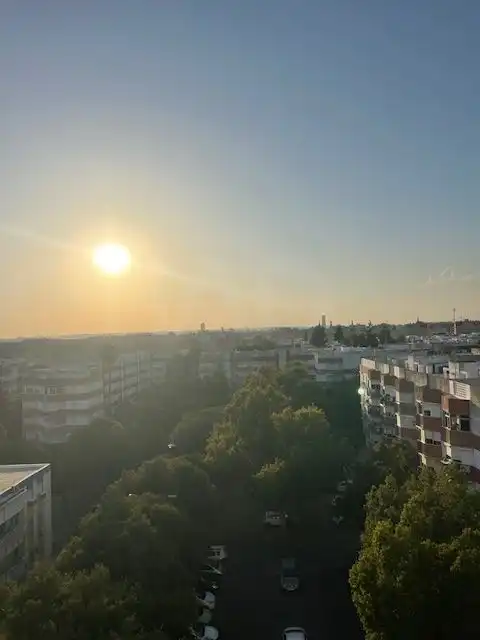 Vista exterior de Pis en venda en Sevilla amb Aire condicionat i Terrassa
