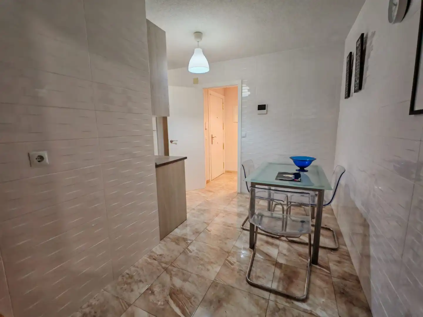 Wohnung zur Miete in Calle Nápoles, Sur - PAU 4