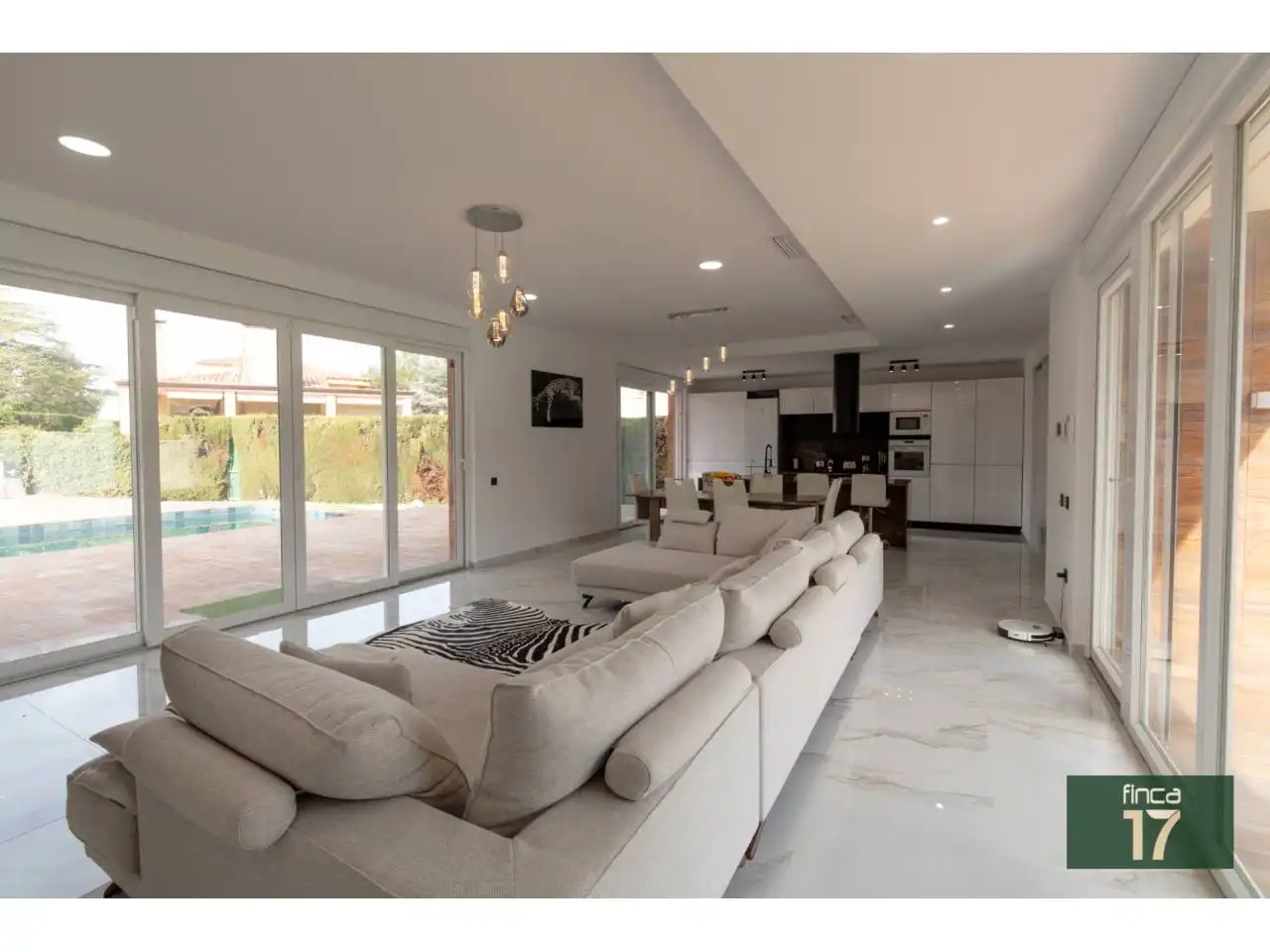 Sala de estar de Casa o chalet en venta en Petrer con Aire acondicionado, Jardín privado y Terraza