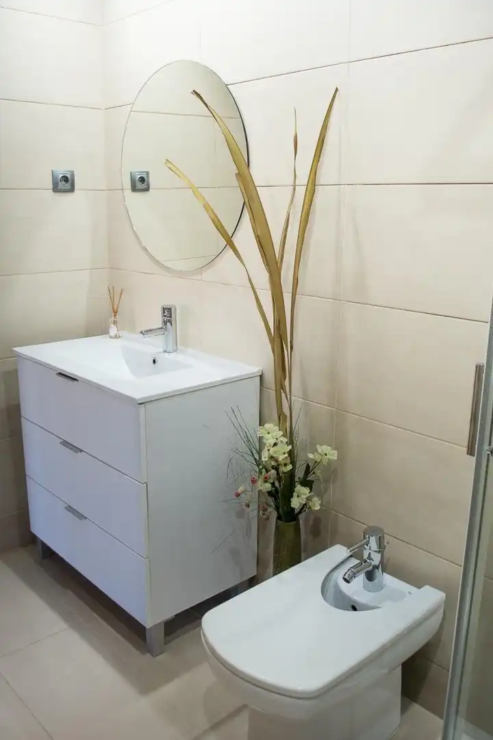 Flat for sale in Port