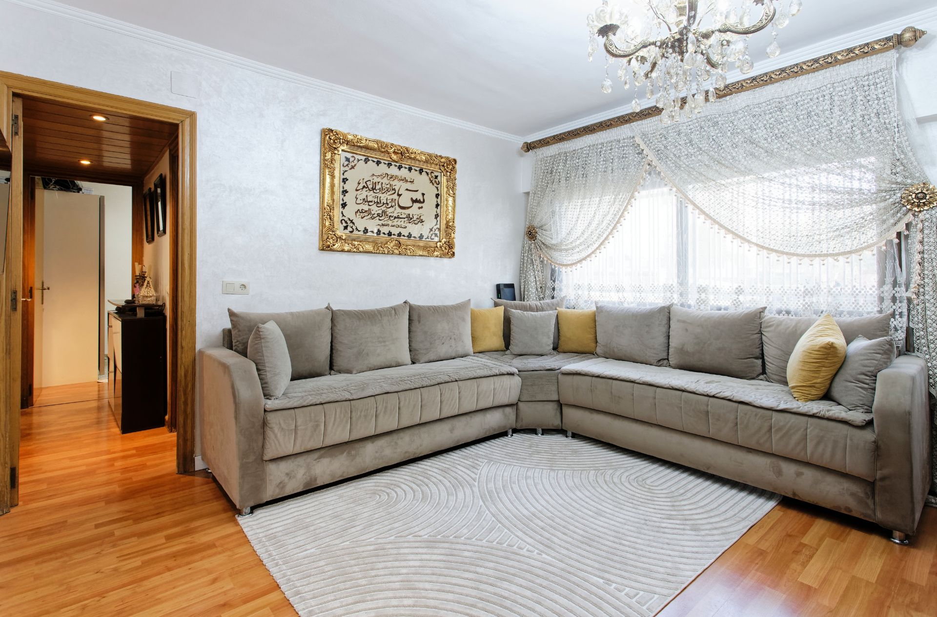 Sala d'estar de Pis en venda en Terrassa amb Moblat i Forn