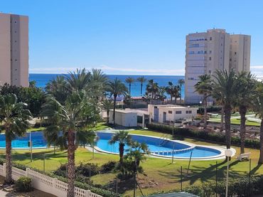 Apartament amb piscina en venda a Calle del Músico Juan Latorre Bae
