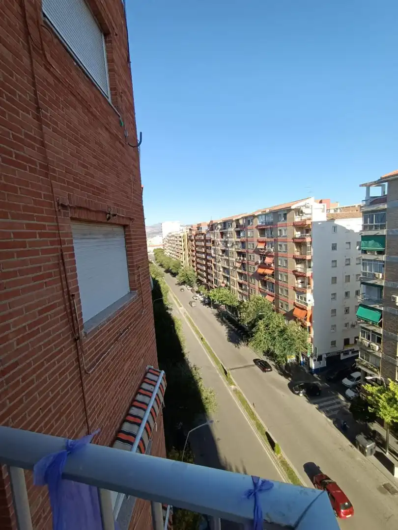Außenansicht von Wohnung zur Miete in Jaén mit Klimaanlage, Terrasse und Möbliert