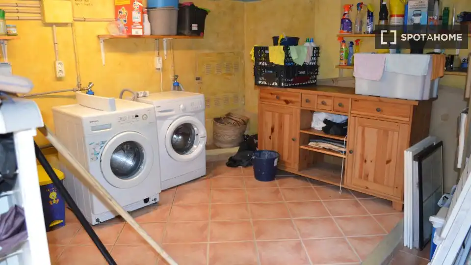 Apartamento para compartir en Calvià con Aire acondicionado, Terraza y Amueblado