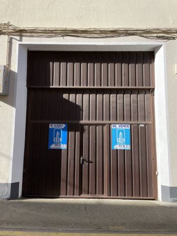 Local comercial en Alquiler en Binéfar