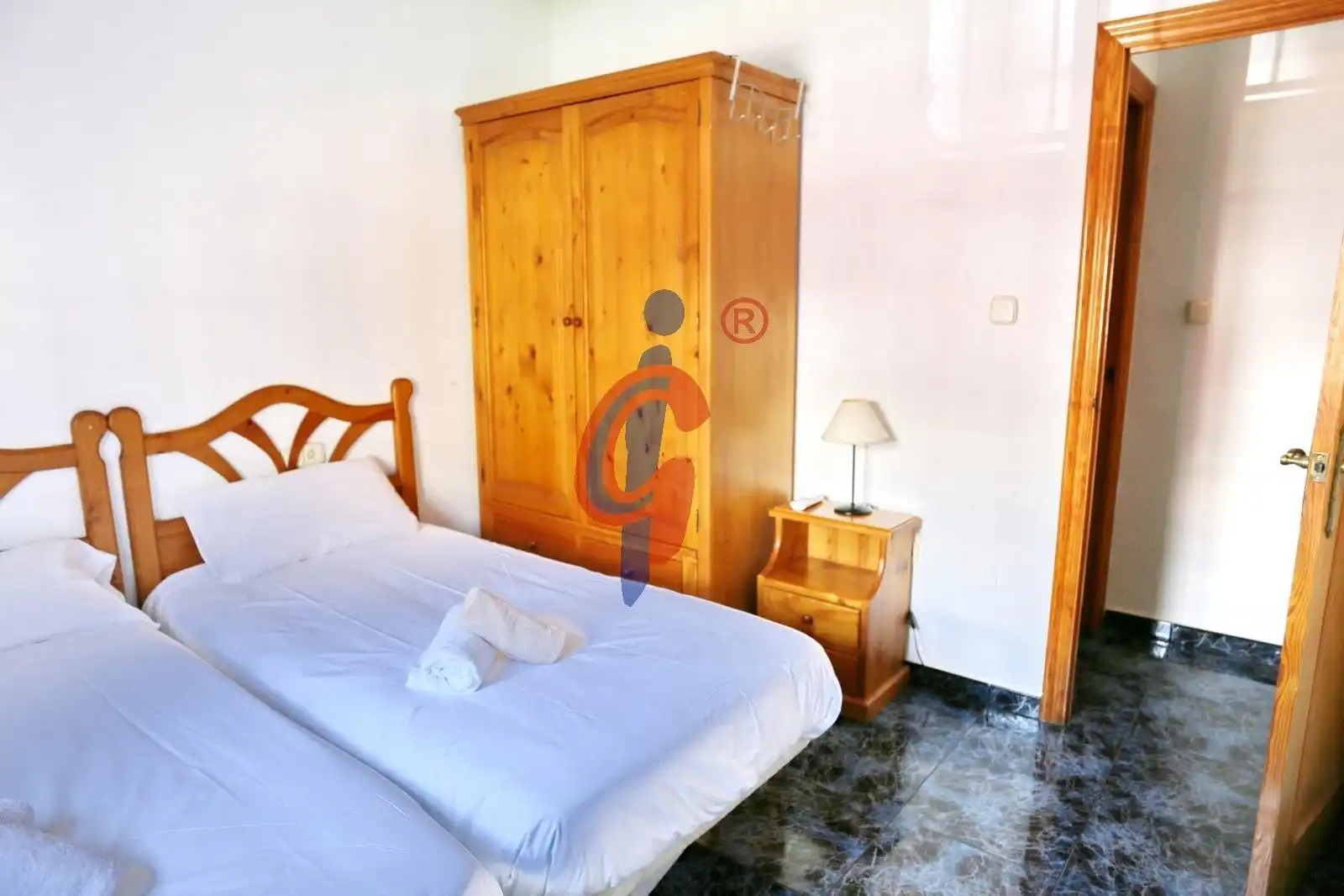 Habitación de Casa adosada en venta en Guardamar del Segura con Aire acondicionado, Terraza y Amueblado
