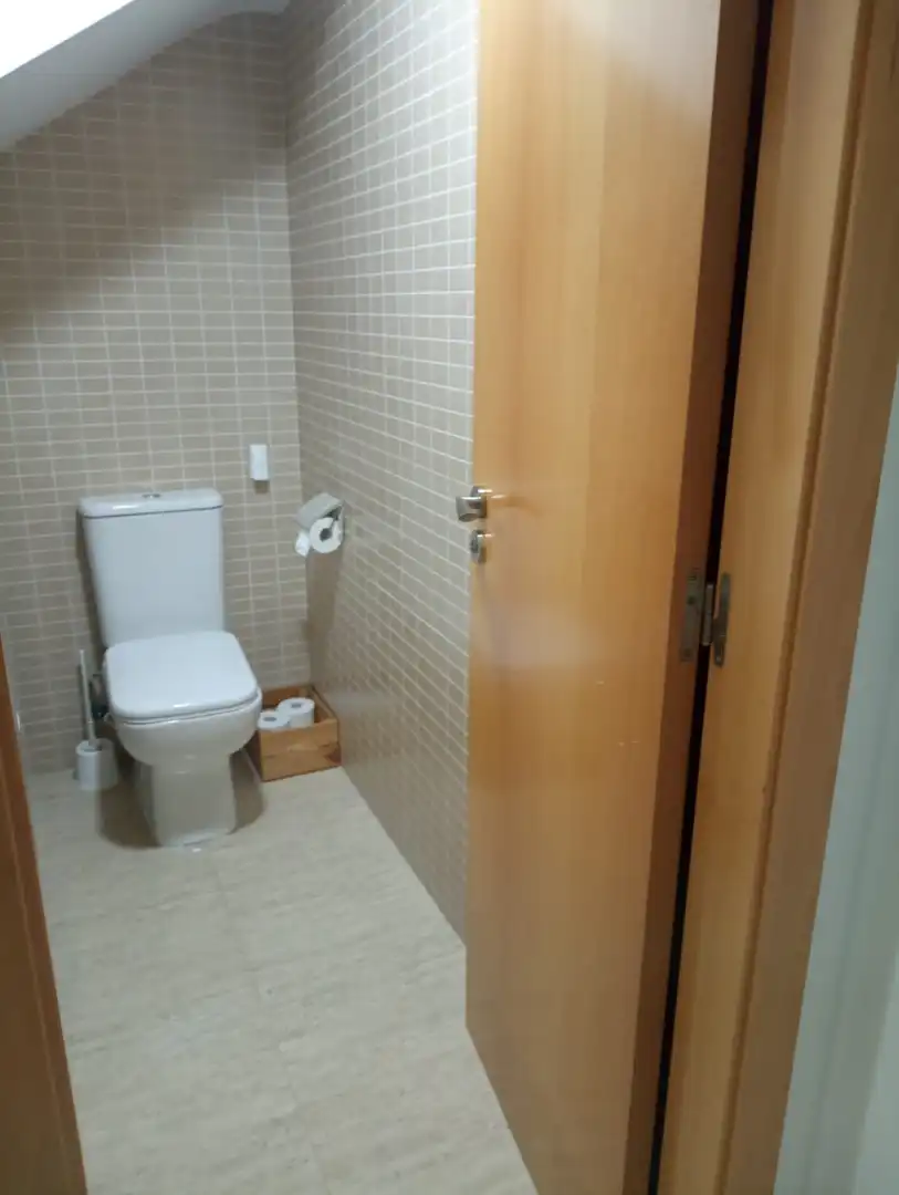 Baño de Casa adosada de alquiler en Almazora / Almassora con Terraza, Piscina y Amueblado