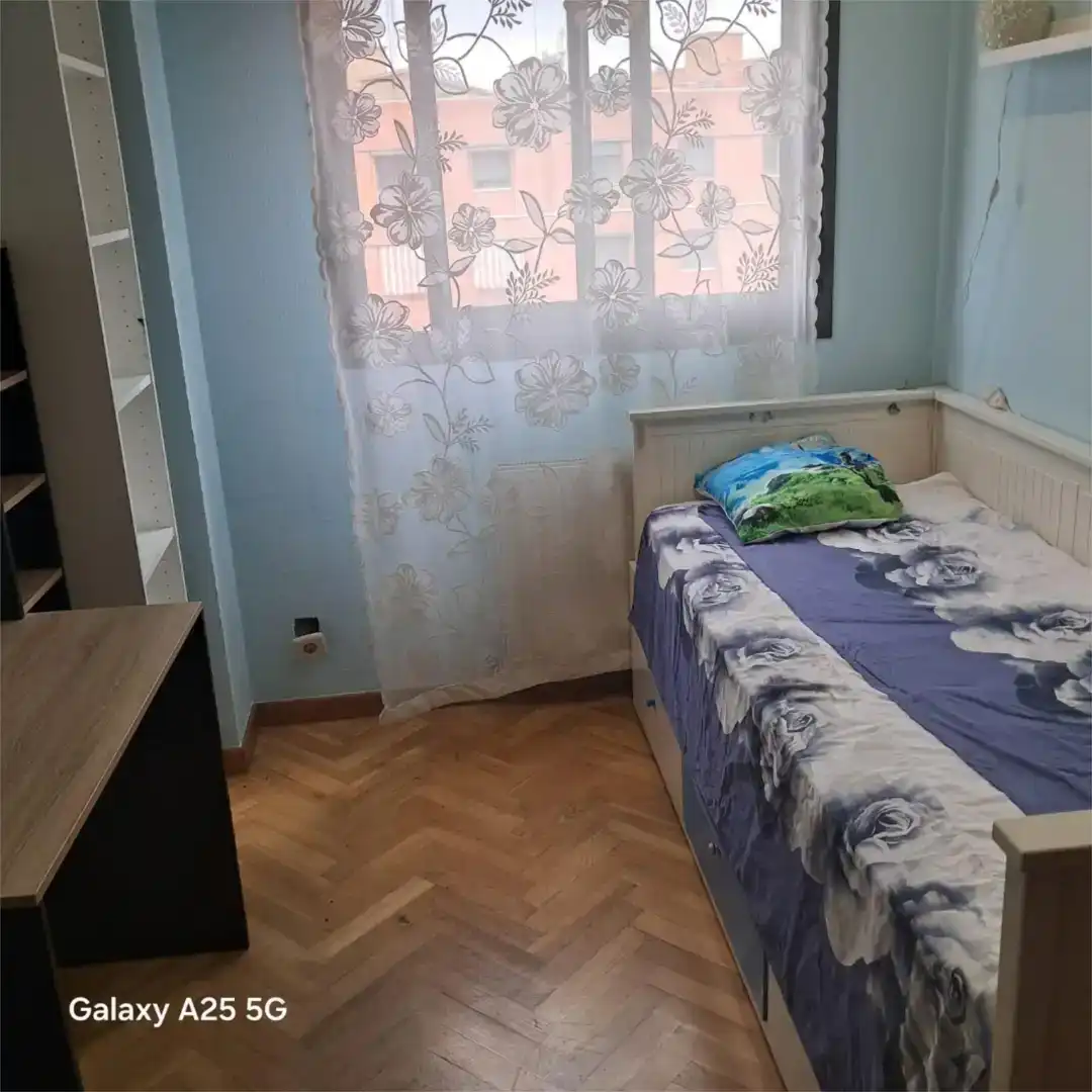 Habitación de Piso de alquiler en Ciudad Lineal
