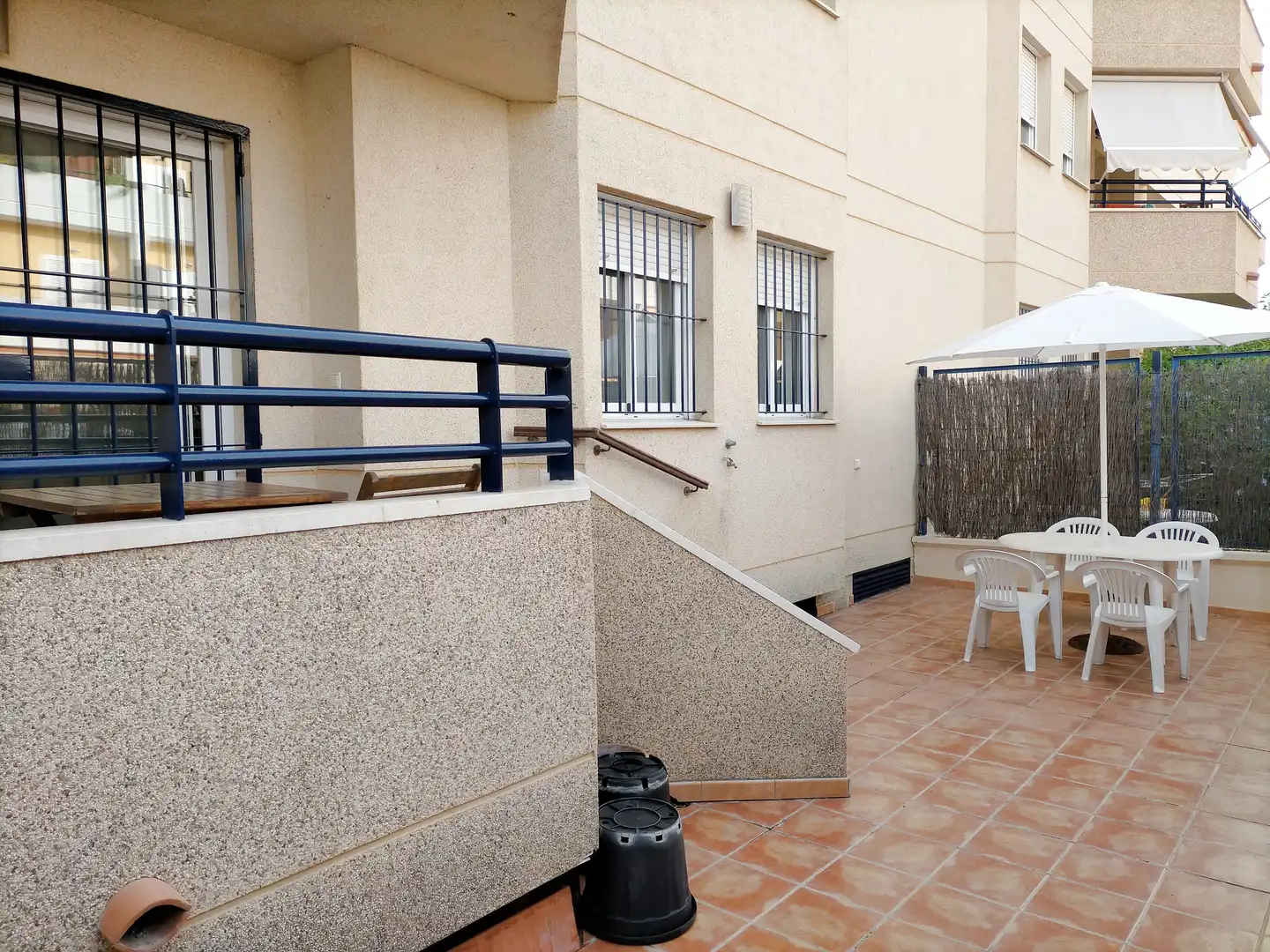 Flat for rent in Calle Rosa de los Vientos, El Pino - Bajo de Guía